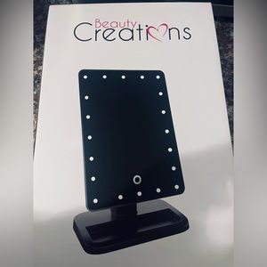 Beauty creations 20 LED mirror